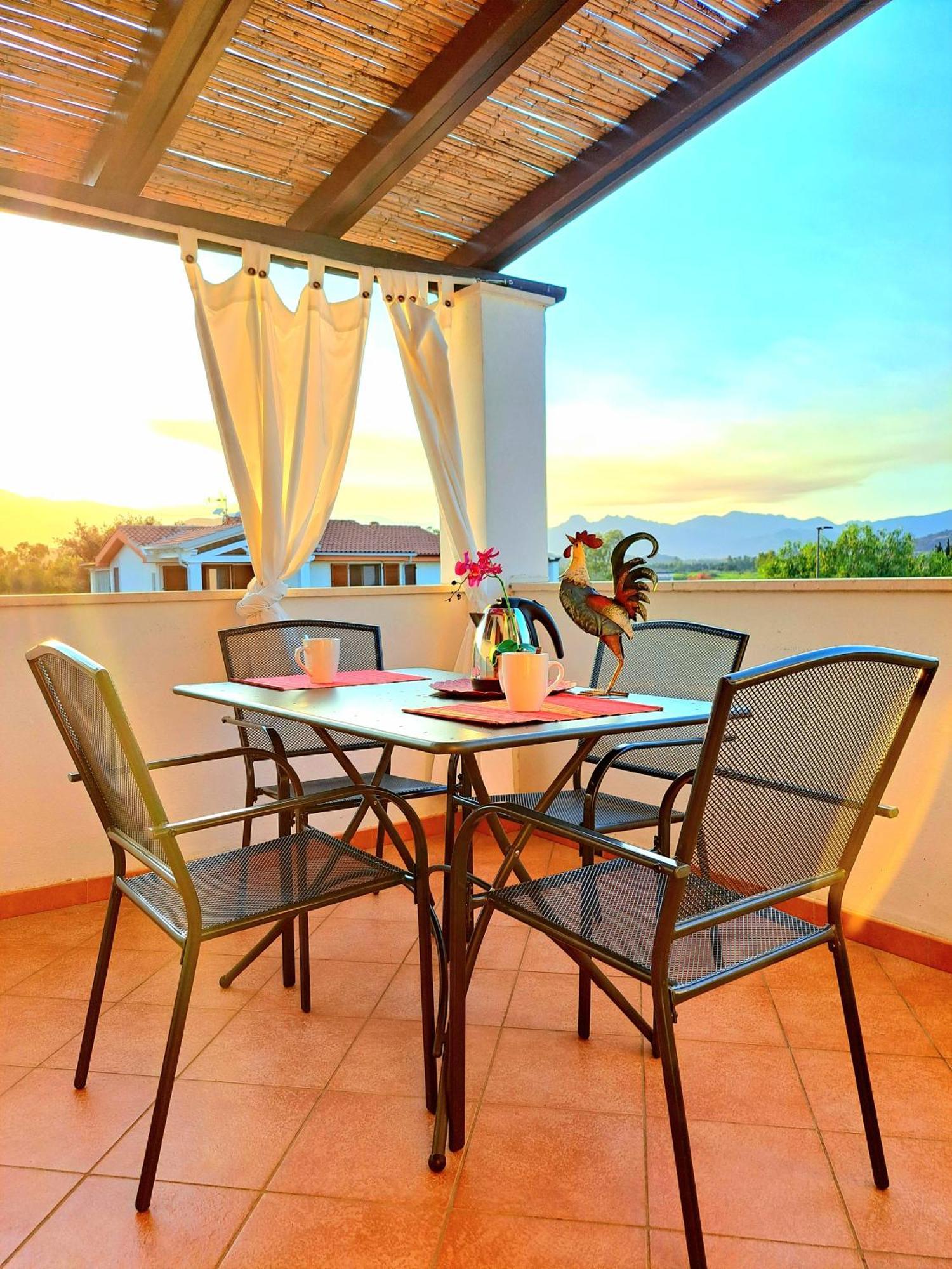 Shardana Blu - Net Zero Home Holiday Girasole Esterno foto